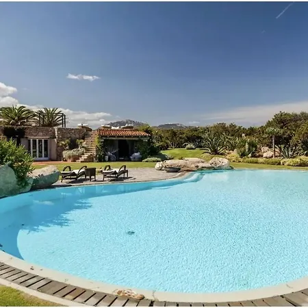 Rotondo Della Punta Volpe Villa Porto Rotondo